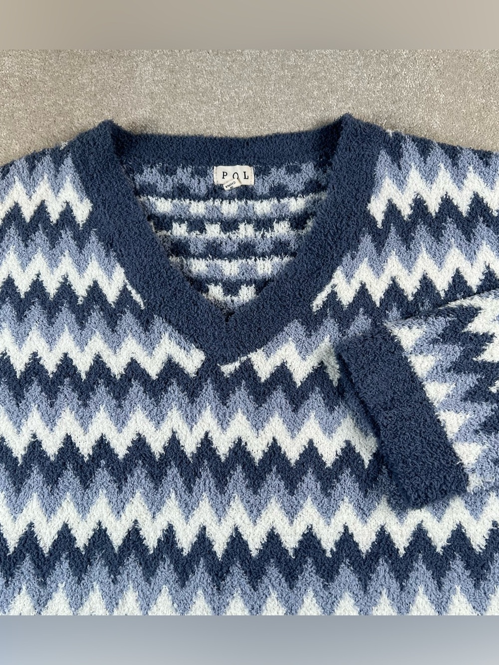 Pol Sweater V Neck Pullover Blue Chevron Soft Cozy Relaxed Chenille Women's Sm